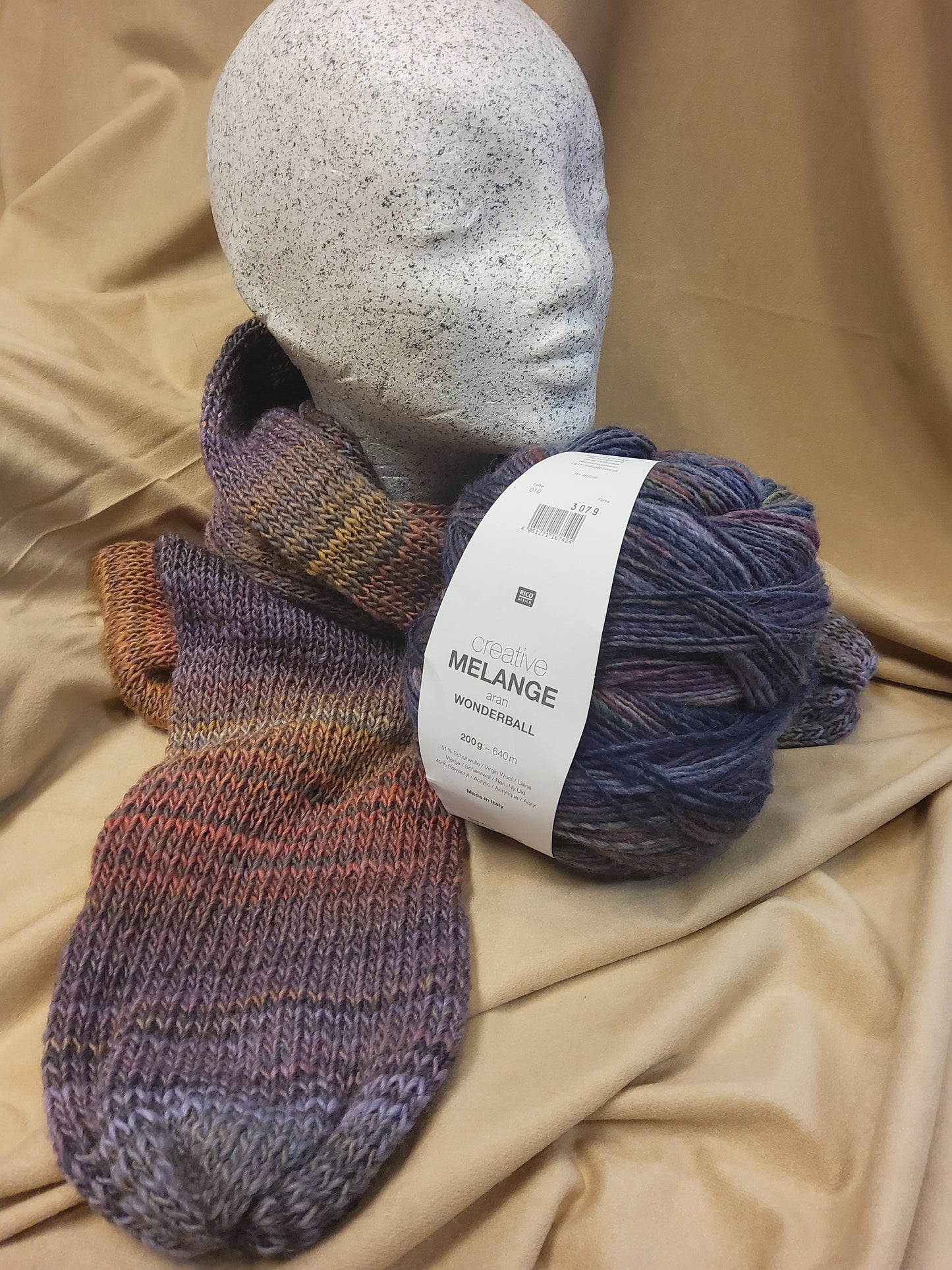 Schal aus Creative Melange aran Wonderball