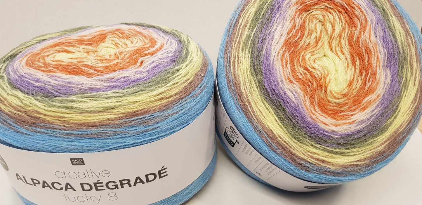 Creative Alpaca Degrade Lucky 8