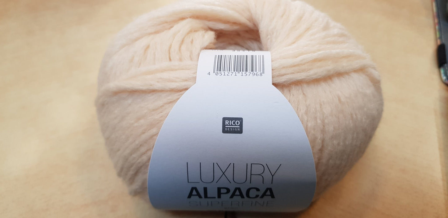 Luxury Alpaca Superfein aran