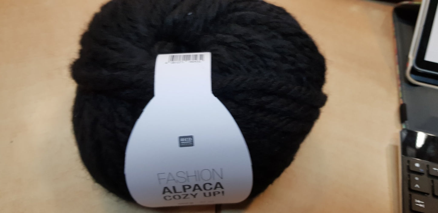Fashion Alpaca Cozy Up