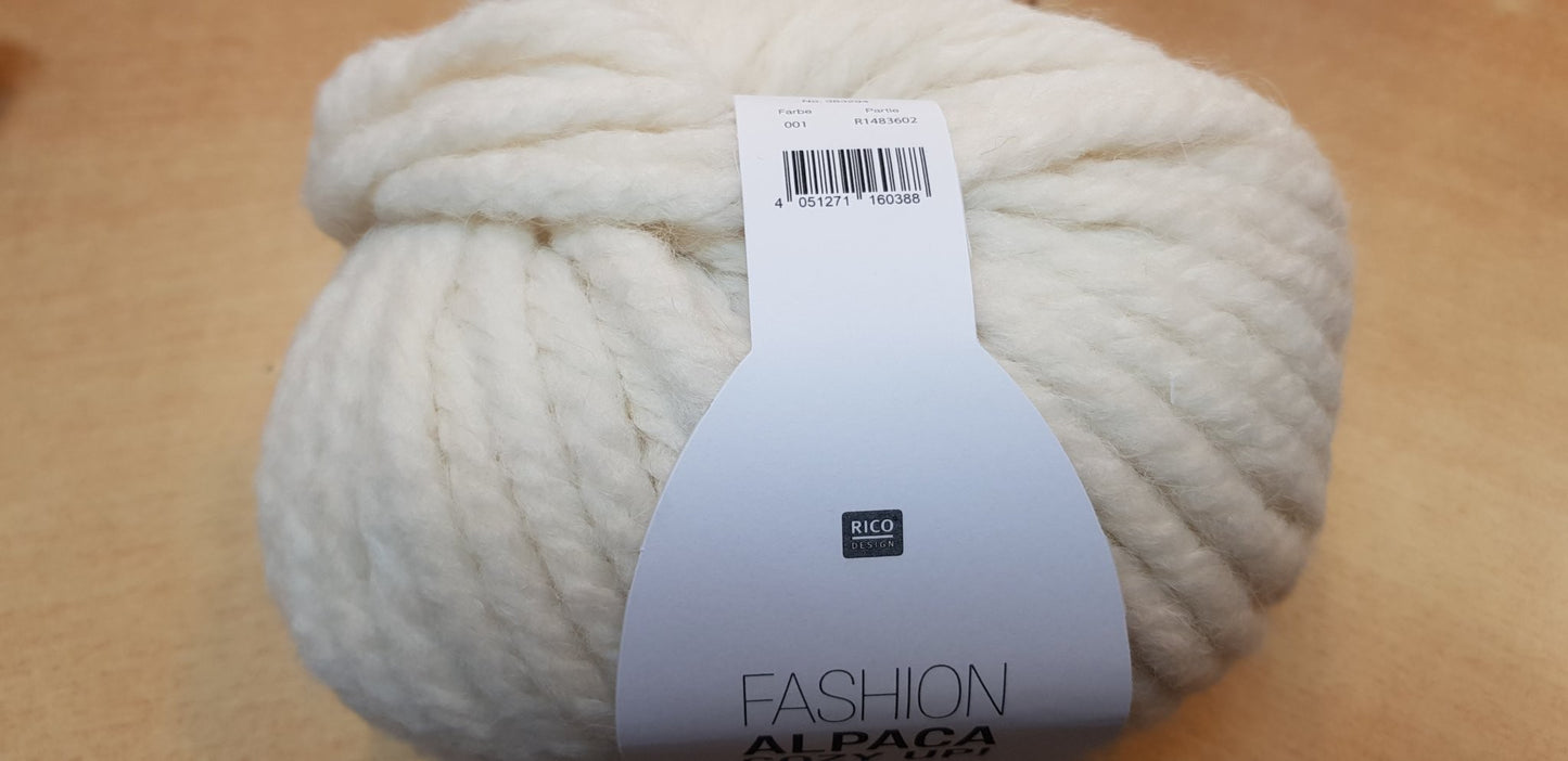 Fashion Alpaca Cozy Up