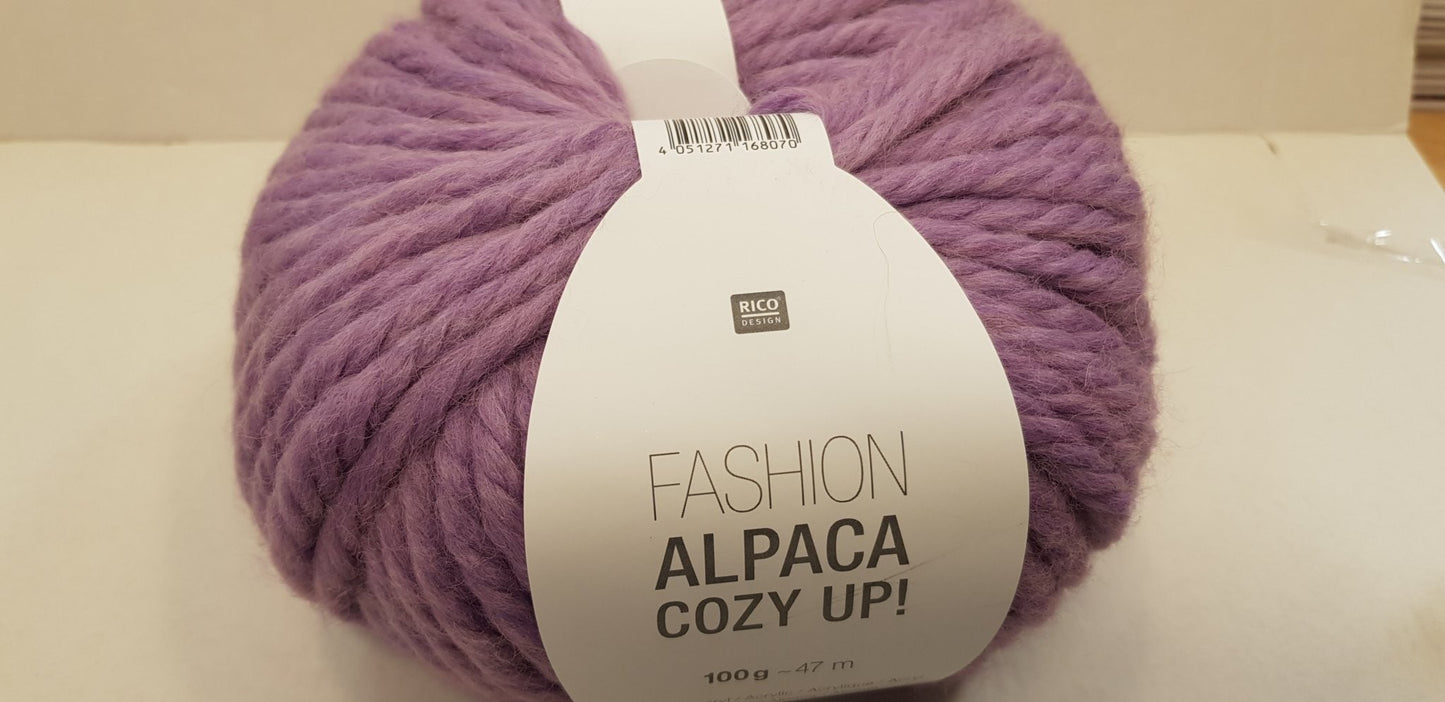 Fashion Alpaca Cozy Up