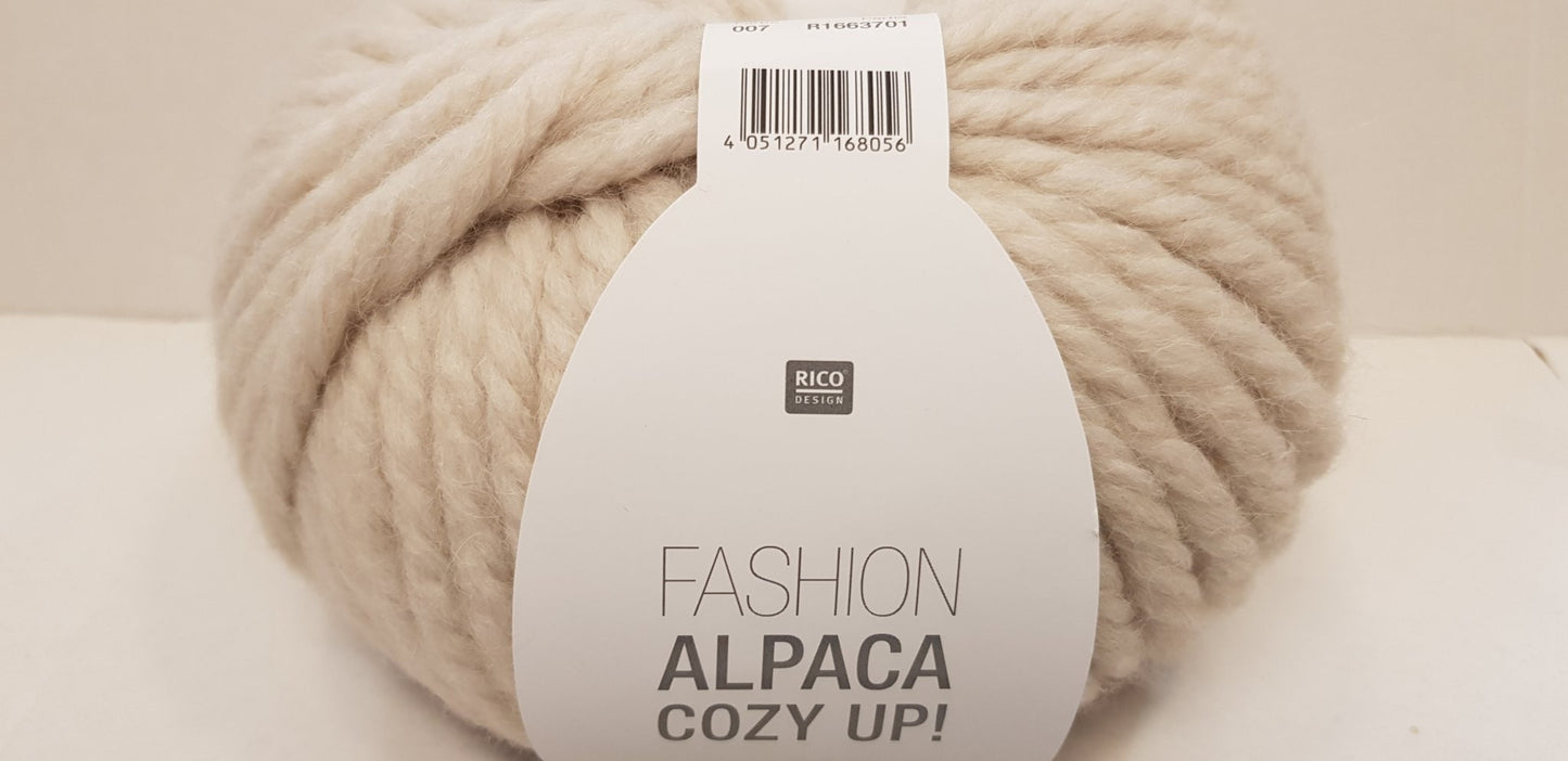 Fashion Alpaca Cozy Up