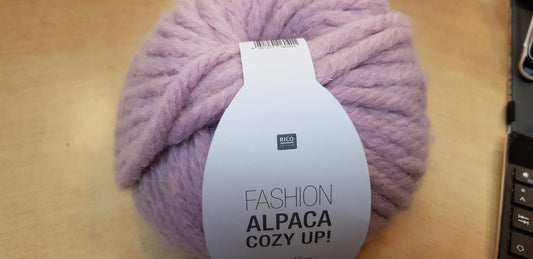 Fashion Alpaca Cozy Up